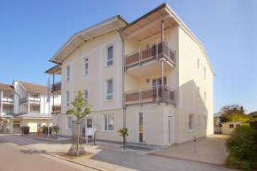 zentral aber ruhig, Balkon, gratis Nutzung vom AHOI Erlebnisbad und Sauna in Sellin - Villa Elisenhof FeWo 2 in Göhren